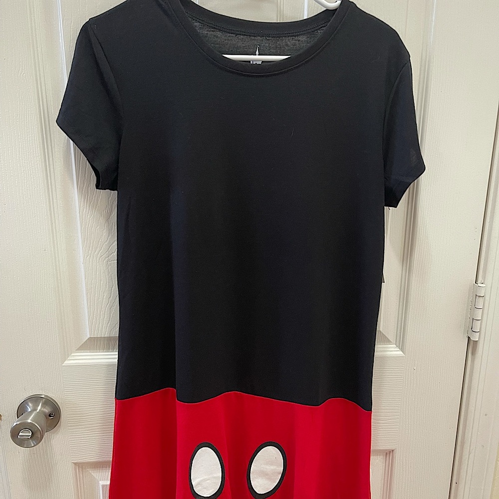 Mickey Mouse T-shirt brand new super cute